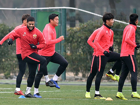 开云体育登录-包含上海上港客场不敌广州富力，连败大陆的词条