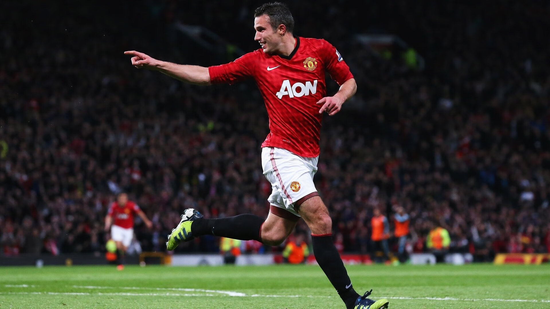 努涅斯爆发终结悬念，曼城提前加冕映衬比利亚雷亚尔的坚韧